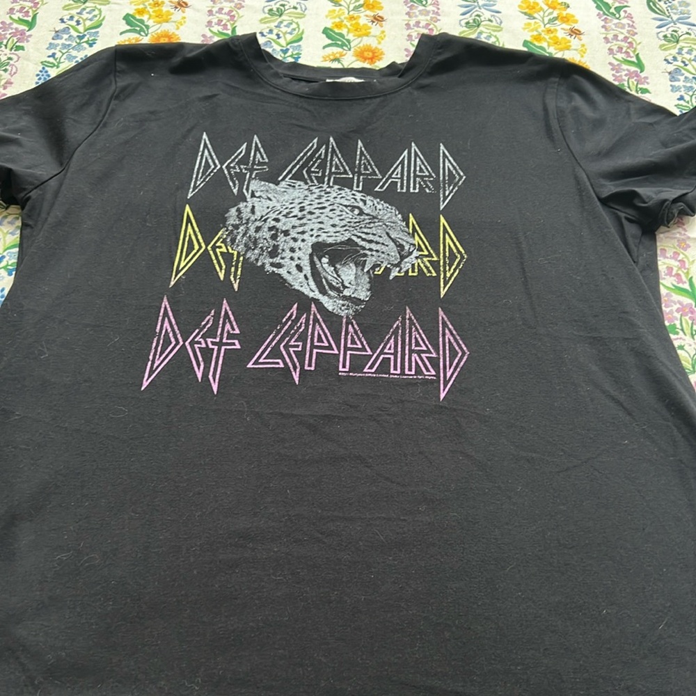 Women’s Def Leppard Tshirt EUC